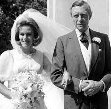 Camilla, duchess of cornwall's first image after philip funeral: Royals Charles Und Camilla Eine Lange Liebesgeschichte Bilder Fotos Welt