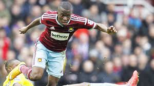Enner remberto valencia lastra (born 4 november 1989) is an ecuadorian professional footballer who plays as a forward for fenerbahçe and the ecuador national team. West Ham Forward Enner Valencia Ruled Out For Up To 12 Weeks Football News Sky Sports
