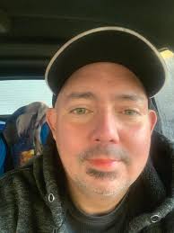 A big hello from Massachusetts USA! I'm Marlene. I'm 40. Aquarius. I'm  single. I like to read, VR gaming, movies, wine tasting, swimming, hot spa,  painting, and try new things.