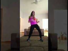 Nina dobrev has collaborated on a bodyjam workout with reebok and the les mills creative team, including bodyjam. Wn Dancando Nina
