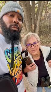 Gidget Moore's Instagram, Twitter & Facebook