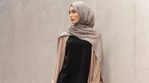Contek inspirasi kece ini, yuk; Warna Mocca Dan Padu Padan Warna Yang Paling Cocok