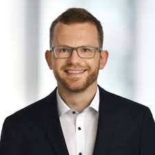 Maximilian von Loebbecke--Emails and Phone Numbers