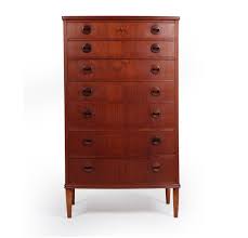 I love this look, and it will be perfect in emma's bedroom. Mid Century Modern Danish Teak Chest Of Drawers 1950s For Sale At Pamono
