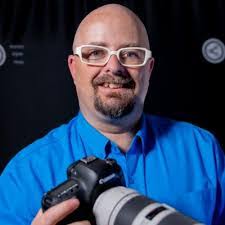 Derek Rayburn's Instagram, Twitter & Facebook