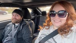 Kerri Morton's Instagram, Twitter & Facebook