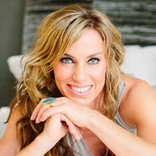 ashley halley (@ashleyhalleyoga)