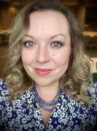 Grace Manley's Instagram, Twitter & Facebook