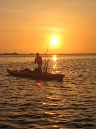 Pescador do caiaque imagem de stock. Imagem de florida