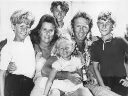 Strop was a dimwitted surf lifesaver and was known to share a house with hoges. Paul Hogan Book Extract My Punch Up With Clyde Packer The Courier Mail