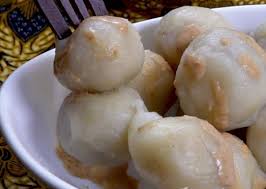 Tidak hanya di daerah asalnya saja yaitu bandung, penjual cilok juga bisa dengan mudah anda temui di berbagai daerah. Resep Cilok Kenyal Enak Buatan Rumah Merahputih