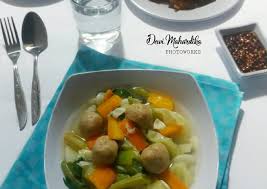 Bahan dasar pembuatan kecap umumnya adalah kedelai atau kedelai hitam yang di ketahui banyak mengandung nutrisi, vitamin. Resep Sop Sayur Perkedel Dan Sambal Kecap Sarapan Day4 Oleh Dewi Mahardika Cookpad