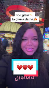 Karla Richardson's Instagram, Twitter & Facebook