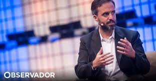 He grew up in porto, portugal, where his grandfather owned a shoe factory. Fundacao A Qual Jose Neves Vai Doar Dois Tercos De Tudo O Que Tem Apresentada A 17 De Setembro Observador