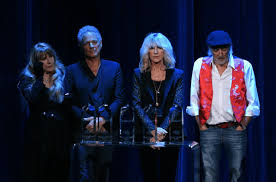 Lindsey buckingham still has it out for former bandmate stevie nicks of fleetwood mac. Why Lindsey Buckingham Is Reportedly Feuding With Fleetwood Mac Again
