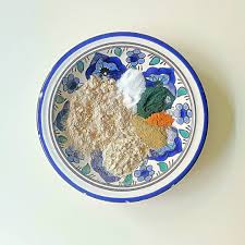 Un Masque Capilaire Aux Poudres Lavant Hydratant Et Fortifiant Poudre De Reetha Lavante Et Embelissante Poudre De Kach Natural Care Hair Care Tableware