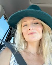 Julie Ann Weiler(@julieannweilermusic) • Instagram 사진 및 동영상