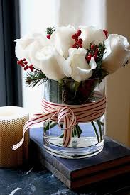 White Roses And Berries Flickr Photo Sharing Holiday Floral Arrangements Christmas Floral Arrangements Christmas Flower Arrangements