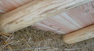 Des bottes de pailles pour une déco de mariage champêtre. Archives Des Paille Porteuse David Mercereau