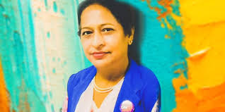 How these two women found support from family and friends in their battle  against cancer