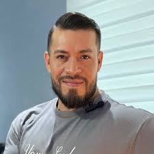 Cesar Valle (@CesarValleE)