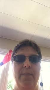 Loretta Moe's Instagram, Twitter & Facebook