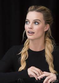 Margot Robbie Hairstyles Margot Robbie Hair Looks To Adore Margot Robbie Hairstyles Hair Hairstyl Margot Robbie Hair Margot Robbie Margot Robbie Harley