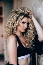 Fabiola Volkers boeken of inhuren - Easybookings