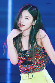 Flying In Sky On Twitter Fashion Kpop Fashion Itzy