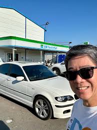 這張照片是不是有點身在日本的感覺？ 我覺得自己已經是半個#大園人了！ 全家大園晴空店：  https://maps.app.goo.gl/XyErPCAQiXeiJAbw5?g_st=com.google.maps.preview.copy  @With my #小白1號