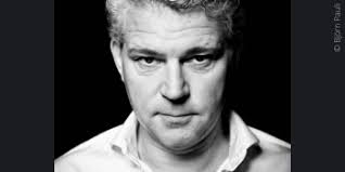 Zerrissen: True-Crime-Thriller (Die Fred Abel-Reihe 4) eBook : Tsokos,  Prof. Dr. Michael: Amazon.de: Kindle-Shop