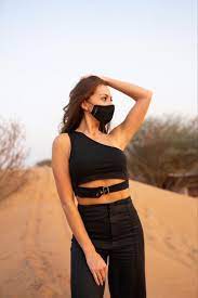 Black Face Mask Dubai Fashion Desert Shopping Outfit Fashion Dubai Fashion