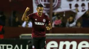 Buts, vidéos, historique de transfert, matchs, notes du joueur et plus d'informations disponibles sur le profil. Boca No Pudo Con Lanus Y Se Bajo De La Punta De La Superliga