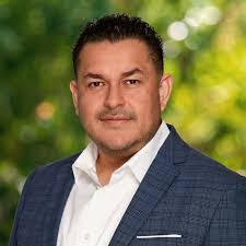 Daphne Roberts's Instagram, Twitter & Facebook