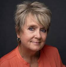 Cher, Kathy Bates and Karen Black in "Come Back to the 5 & Dime Jimmy Dean,  Jimmy Dean" (1982) 💜 . Today we celebrate #WorldTheatreDay. Cher made her  Broadway debut with this