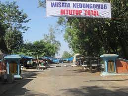 Grobogan merupakan sebuah kabupaten di jawa tengah, kabupaten ini memiliki sejuta pesona dan panaroma alam yang menakjubkan dan masih banyak yang tersembunyi, sehingga masih banyak orang yang belum mengetahui akan keindahan dan tempat keren yang ada di grobogan tersebut. Kawasan Wisata Waduk Kedungombo Masuk Wilayah Grobogan Ditutup Total Bikin Pedagang Kelimpungan Fokus Jateng