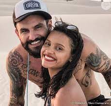 Por meio de seu stories, gleici ainda se pronunciou por vídeo para. Gleici Damasceno Retoma Namoro Com Ex Bbb E Aparece Em Foto Com Wagner Santiago Purepeople