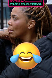 😂 Nem a @rafabrites aguentou a reação da Sílvia na votação de ontem,  gente! É muita classe nessa Mansão, né? Acesse PlayPlus.com para assistir à  transmissão 24 horas do #PowerCouple com quatro sinais ...