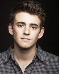 Brown Hair Hazel Eyes Model Charlie Rowe Brown Hair Men Brown Hair And Hazel Eyes Charlie Rowe