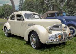 1941 Graham Hollywood Shown In The 2012 Lakeside Antique Classic Car Show Victoria Park Cobourg On Ca Classic Cars Classic Car Show Car Show