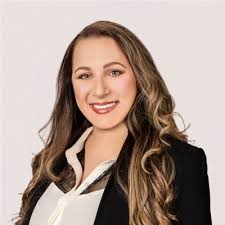 Alexandra Berkowitz's Instagram, Twitter & Facebook