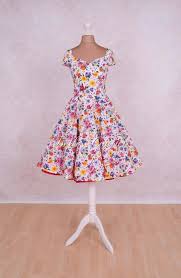 Romantisches 50er Jahre Petticoat Kleid Romantisches 50er Jahre Petticoat Kleid Modell 9144 1das Petticoatkleid Wird Aus E 50 Jahre Kleider Kleidung Kleider