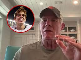 Aaron Rodgers Has Nicolas Cage Bust In Locker, Shows It Off To Reporters