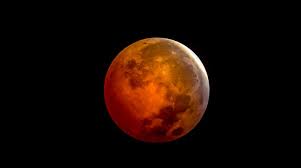 El nombre de luna llena rosa proviene de la abundancia de phlox subulata, una pequeña flor rosada común que normalmente comienza a extenderse por el. Eclipse Total De Luna Se Vera Parcialmente En Bolivia Los Tiempos