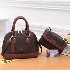 Kualiti jahitan pada kesemua beg tangan dan produk coach yang original sentiasa terjaga, rapi dan kemas. Ready Stock Coach Women Handbag Beg Tangan Wanita Hmj Shopee Malaysia