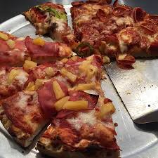 Mountain mike's pizza is a chain of pizzerias mainly along the west coast of the united states, primarily in northern california. Mountain Mikes Pizza Pacific Grove Menu Preise Restaurant Bewertungen Tripadvisor