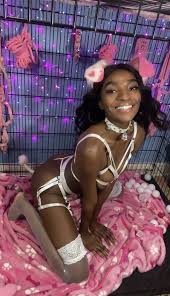 Puppy Girl's Niche Delights - Explore the Unconventional