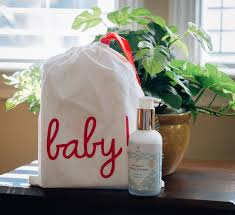 Of course mom deserves tons of love this valentine's. 10 Best Valentine S Day Gifts For Moms Read Now