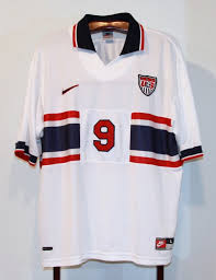 I agree with austin about the odd angles, but i feel like this was still a solid kit compared to some in the history of the united states. Usa Home Football Shirt 1995 1997