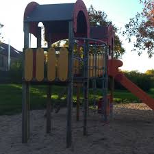 Spielplatz Am Erlengrund In Koln
